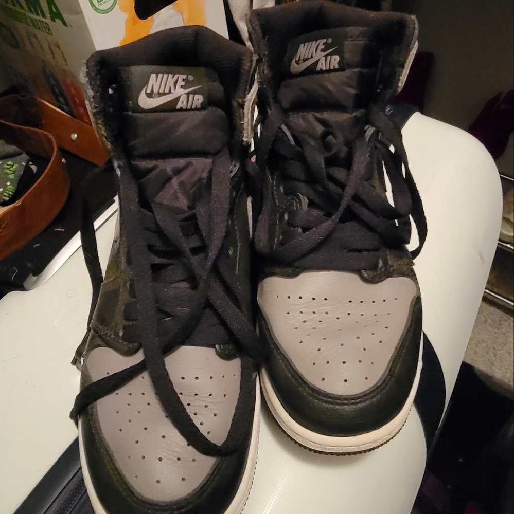 Nike shoes